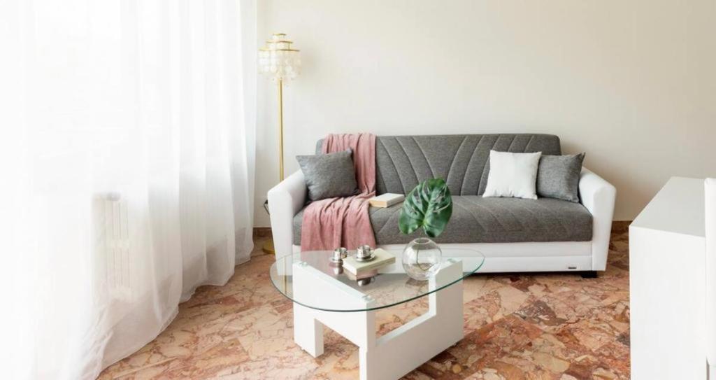 Como Diamond Apartment Lipomo Luaran gambar